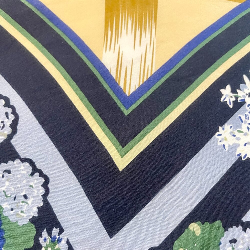 Perry Ellis AMERICA Vintage Silk Scarf Floral Basket Print 30" × 30" - Picture 8 of 9